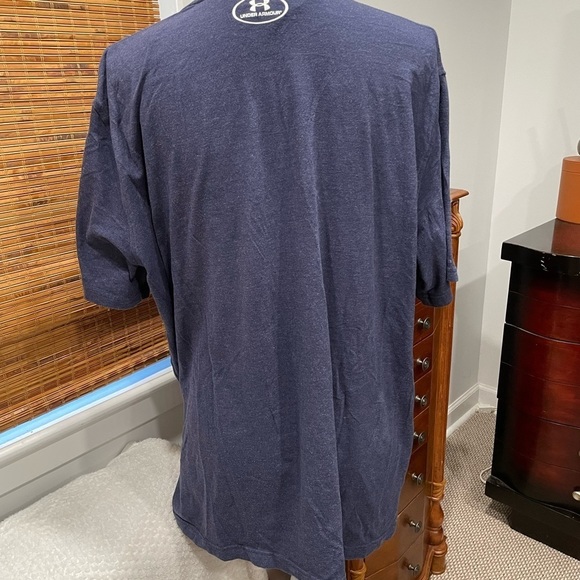 UNDER ARMOUR TEE - Picture 3 of 5